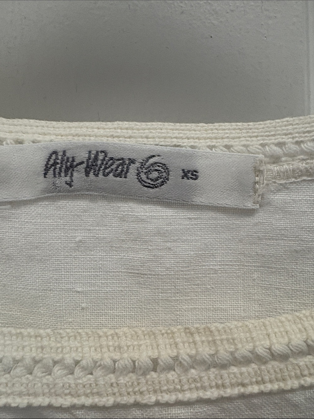White Square Neck Linen Top - Picture 2 of 7